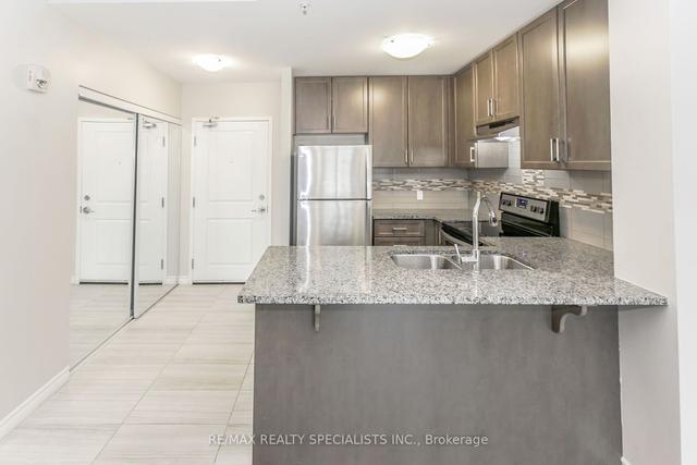 104 - 620 Sauve St, Condo with 1 bedrooms, 1 bathrooms and 1 parking in Milton ON | Image 3