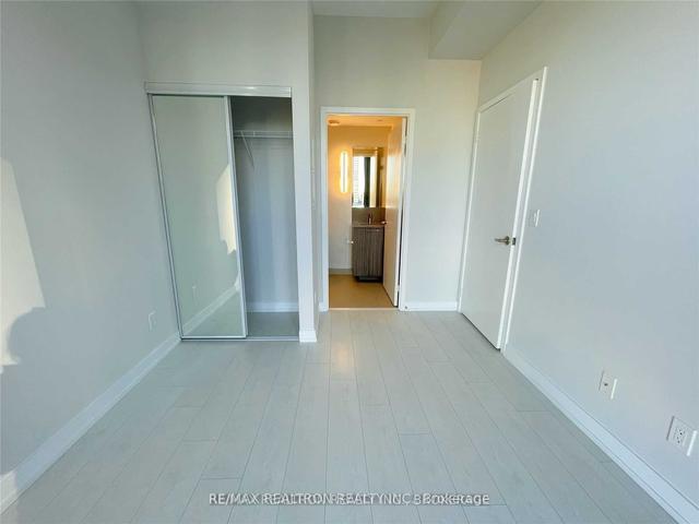 1109 - 19 Western Battery Rd, Condo with 2 bedrooms, 2 bathrooms and 1 parking in Toronto ON | Image 11