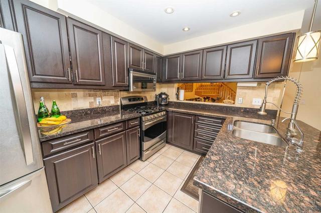 1230 Windbrook Grve, House semidetached with 3 bedrooms, 3 bathrooms and 2 parking in Mississauga ON | Image 19