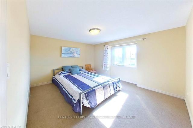 920 Grenfell Dr, House detached with 4 bedrooms, 3 bathrooms and 4 parking in London ON | Image 13