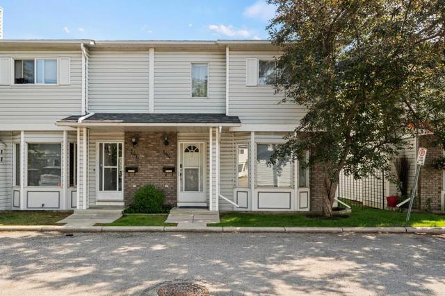 144 Riverglen Park Se, Home with 2 bedrooms, 1 bathrooms and 1 parking in Calgary AB | Image 1