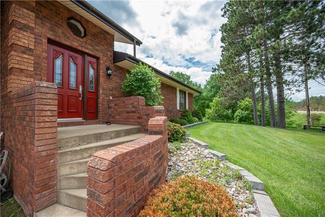 17895 60 Highway, House detached with 3 bedrooms, 2 bathrooms and 10 parking in Madawaska Valley ON | Image 5