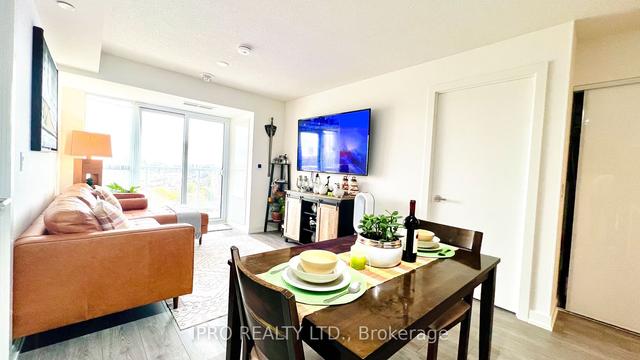 1602 - 10 Wilby Cres, Condo with 2 bedrooms, 2 bathrooms and 1 parking in Toronto ON | Image 7
