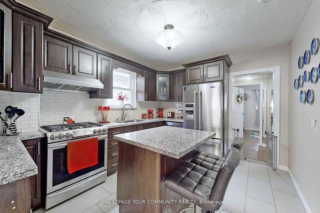 37 Nickle St, House detached with 3 bedrooms, 2 bathrooms and 0 parking in Toronto ON | Image 32