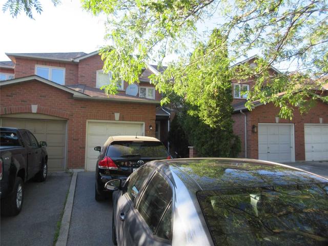 364 Queens Dr, House attached with 3 bedrooms, 4 bathrooms and 4 parking in Toronto ON | Image 1