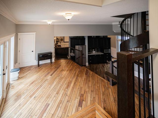 5503 43 Street S, House detached with 6 bedrooms, 4 bathrooms and 12 parking in Lethbridge AB | Image 39
