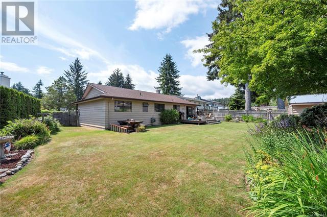1815 Cranberry Cir, House detached with 3 bedrooms, 3 bathrooms and 2 parking in Campbell River BC | Image 32