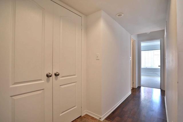 2 - 2464 Post Rd, Townhouse with 2 bedrooms, 2 bathrooms and 2 parking in Oakville ON | Image 3