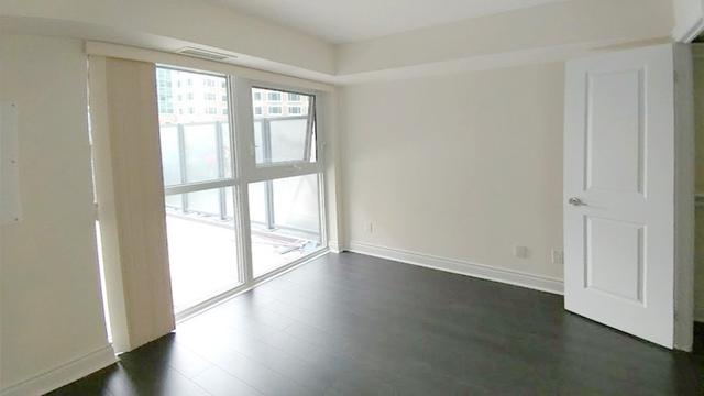 301 - 28 Ted Rogers Way, Condo with 1 bedrooms, 1 bathrooms and 0 parking in Toronto ON | Image 6