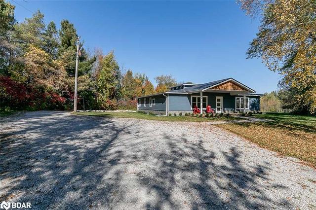 3993 Hwy 12, Home with 3 bedrooms, 3 bathrooms and 20 parking in Ramara ON | Image 23