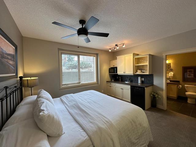 611 - 600 Bighorn Boulevard, Condo with 3 bedrooms, 3 bathrooms and null parking in Radium Hot Springs BC | Image 20