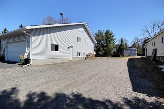 542 High St, House detached with 3 bedrooms, 2 bathrooms and 7 parking in Georgian Bay ON | Image 4