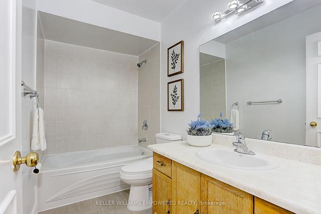 48 - 10 Cardwell Ave, Townhouse with 3 bedrooms, 3 bathrooms and 3 parking in Toronto ON | Image 11