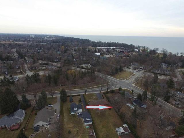 1011 Rebecca St, House detached with 3 bedrooms, 2 bathrooms and 8 parking in Oakville ON | Image 7