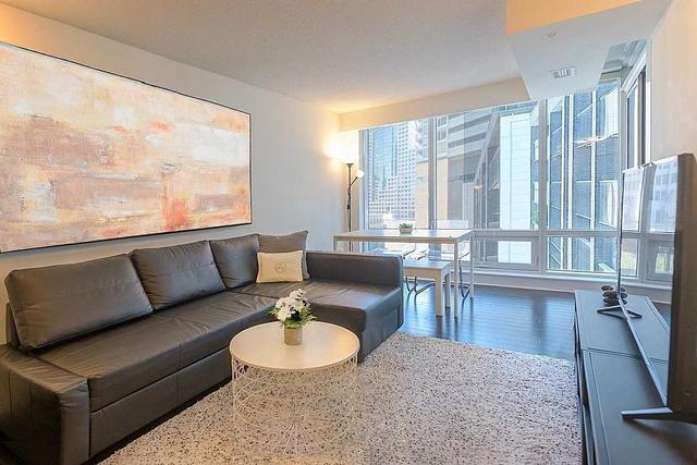 709 - 295 Adelaide St W, Condo with 1 bedrooms, 1 bathrooms and 0 parking in Toronto ON | Image 6