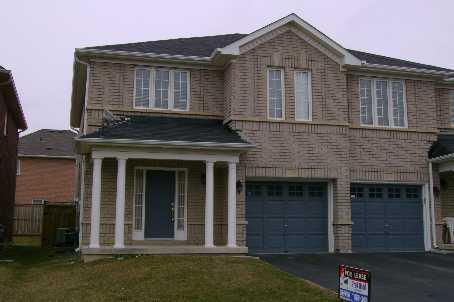 29 Ashmere Rd, House semidetached with 3 bedrooms, 4 bathrooms and 1 parking in Brampton ON | Image 1
