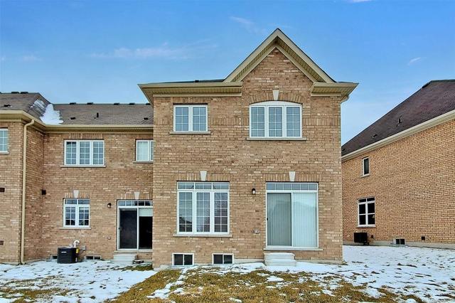 13 Brent Cres, House attached with 3 bedrooms, 3 bathrooms and 2 parking in Clarington ON | Image 27