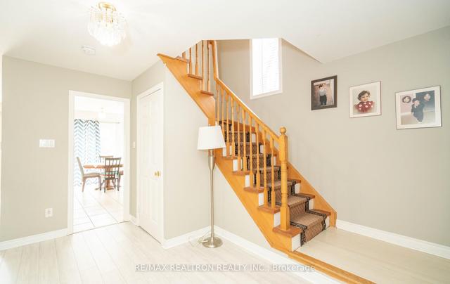 852 College Manor Dr, House detached with 3 bedrooms, 4 bathrooms and 6 parking in Newmarket ON | Image 36