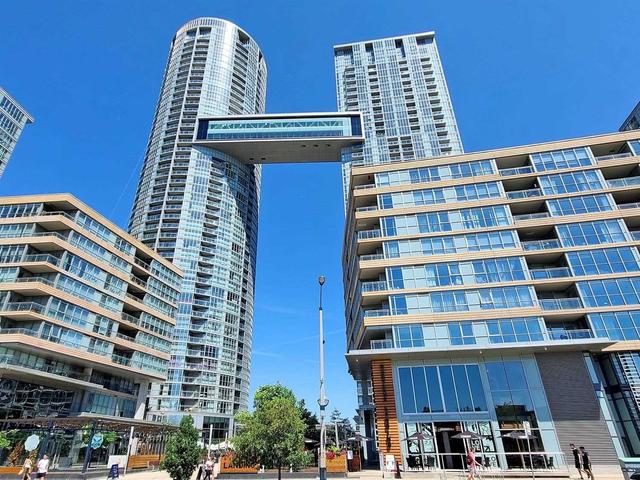 233 - 21 Iceboat Terr, Condo with 1 bedrooms, 1 bathrooms and 0 parking in Toronto ON | Image 1