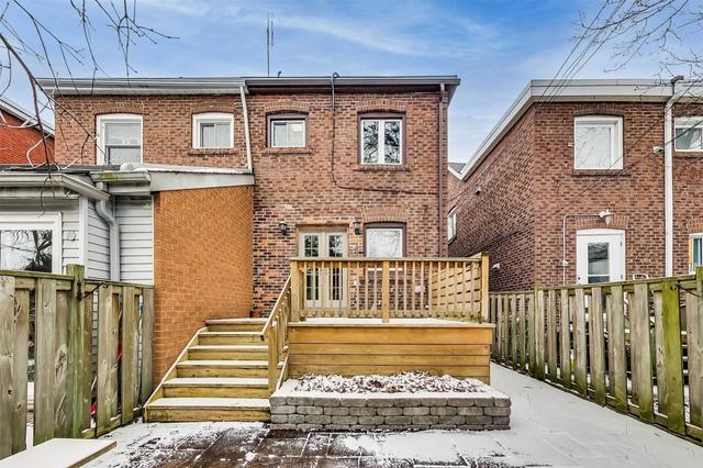 1046 Mount Pleasant Rd, House semidetached with 3 bedrooms, 2 bathrooms and 0 parking in Toronto ON | Image 27