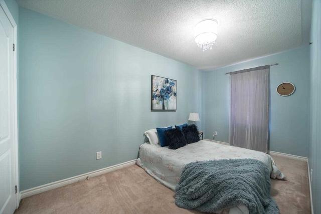 30 - 19 Cailiff St, Townhouse with 3 bedrooms, 3 bathrooms and 2 parking in Brampton ON | Image 22