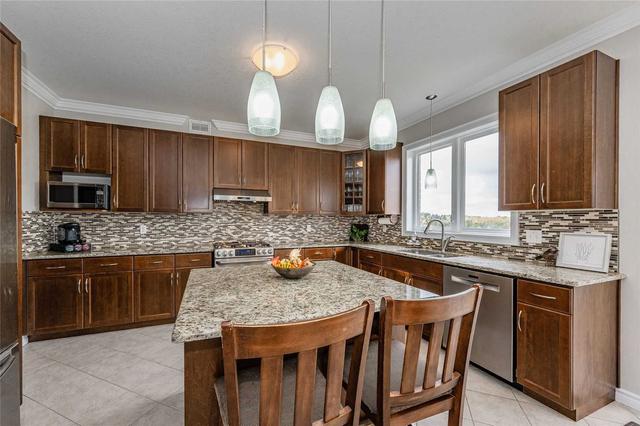 56 Ingram Dr, House detached with 5 bedrooms, 4 bathrooms and 4 parking in Guelph ON | Image 5
