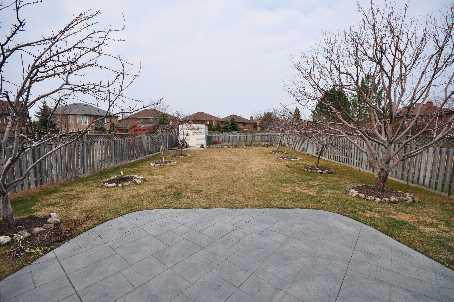 4015 Seebring Cres, House detached with 4 bedrooms, 4 bathrooms and 9 parking in Mississauga ON | Image 3