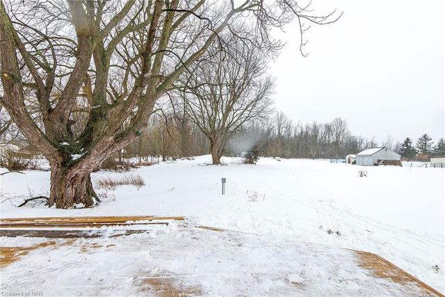 3815 Highway 3 Highway E, House detached with 3 bedrooms, 1 bathrooms and 4 parking in Port Colborne ON | Image 7