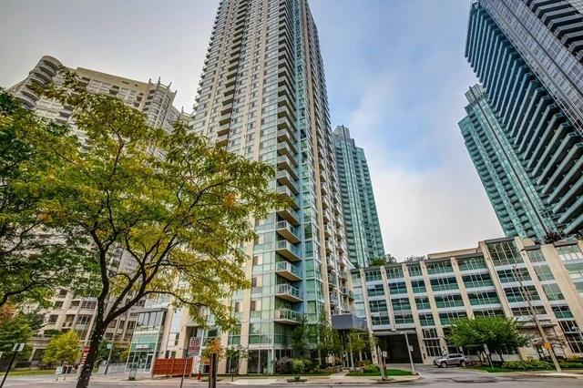 2210 - 225 Webb Dr, Condo with 1 bedrooms, 2 bathrooms and 1 parking in Mississauga ON | Image 1