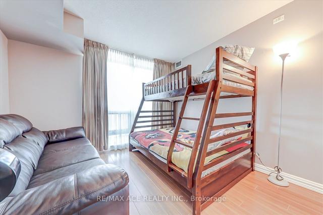 605 - 18 Valley Woods Rd, Condo with 2 bedrooms, 2 bathrooms and 1 parking in Toronto ON | Image 3