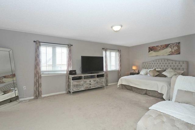 15 Wheatley Cres, House detached with 4 bedrooms, 3 bathrooms and 6 parking in Ajax ON | Image 6