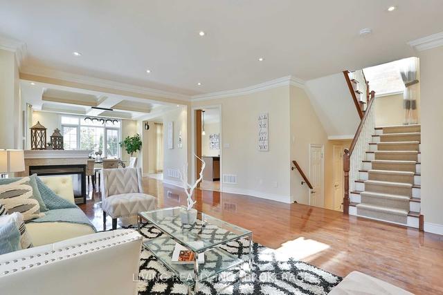 6 Taro Crt, House detached with 4 bedrooms, 3 bathrooms and 6 parking in Richmond Hill ON | Image 40