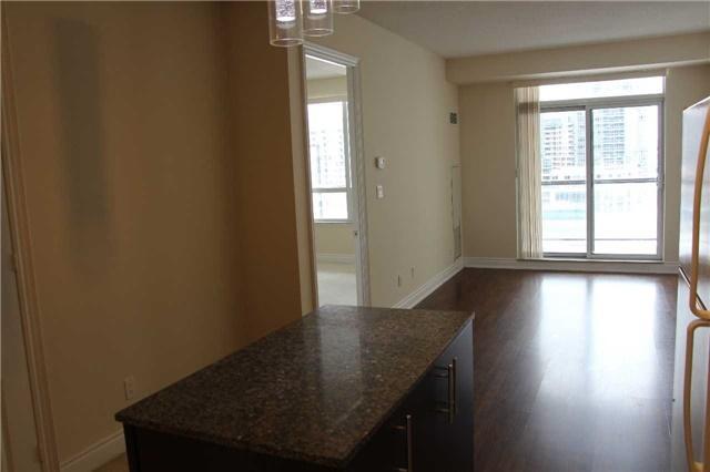 1002 - 50 Clegg Rd, Condo with 2 bedrooms, 2 bathrooms and 1 parking in Markham ON | Image 7