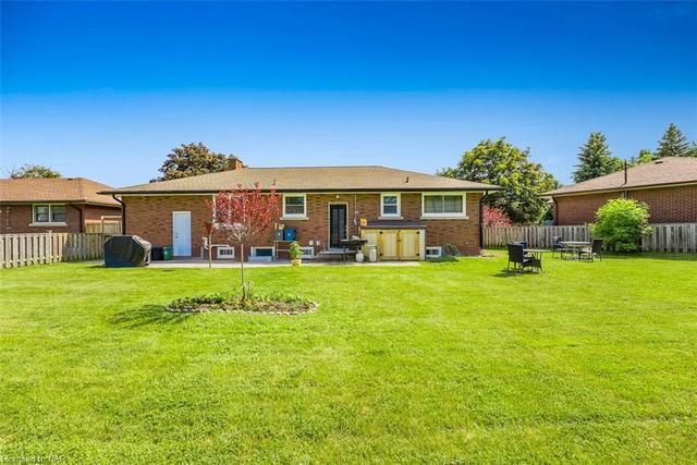 6035 Britannia Crescent, House detached with 5 bedrooms, 3 bathrooms and null parking in Niagara Falls ON | Image 29