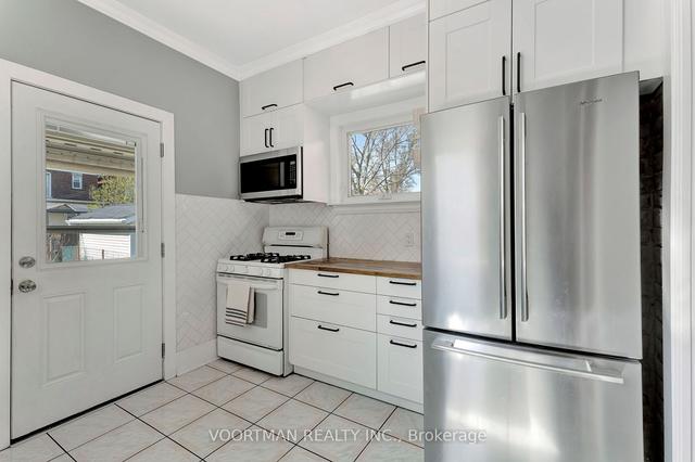86 Rosemont Ave, House detached with 3 bedrooms, 2 bathrooms and 2 parking in Hamilton ON | Image 14