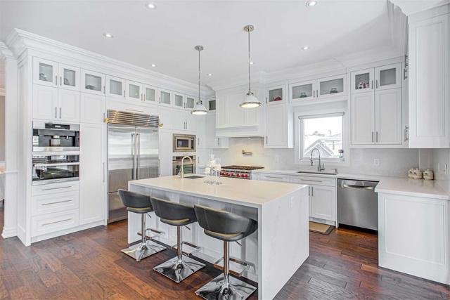 23 Laurentia Cres, House detached with 4 bedrooms, 4 bathrooms and 6 parking in Toronto ON | Image 8