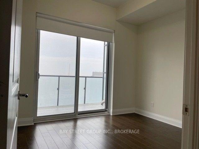4609 - 1080 Bay St, Condo with 2 bedrooms, 2 bathrooms and 1 parking in Toronto ON | Image 2