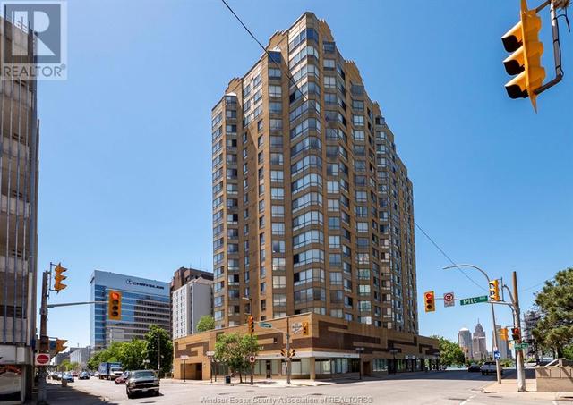 306 - 75 Riverside Drive East, Condo with 1 bedrooms, 2 bathrooms and null parking in Windsor ON | Image 1