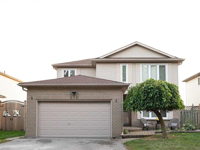 844 Crowells St, House detached with 4 bedrooms, 3 bathrooms and 4 parking in Oshawa ON | Card Image