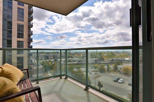 708 - 9 Michael Power Pl, Condo with 2 bedrooms, 2 bathrooms and 1 parking in Toronto ON | Image 6