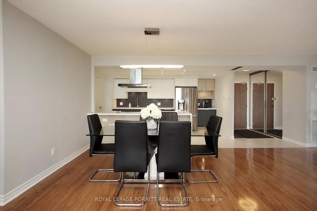 2108 - 131 Torresdale Ave, Condo with 2 bedrooms, 2 bathrooms and 2 parking in Toronto ON | Image 3