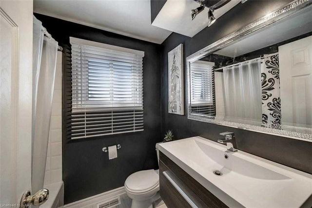 26 Black Knight Rd, House semidetached with 3 bedrooms, 2 bathrooms and 3 parking in St. Catharines ON | Image 19