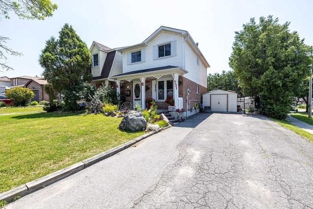 731 Bennett Cres, House detached with 3 bedrooms, 2 bathrooms and 6 parking in Oshawa ON | Image 1