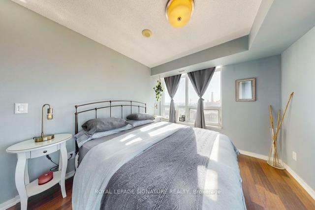 1007 - 38 Joe Shuster Way, Condo with 2 bedrooms, 2 bathrooms and 1 parking in Toronto ON | Image 9