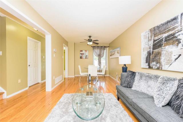 62 Townley Cres, House semidetached with 3 bedrooms, 3 bathrooms and 4 parking in Brampton ON | Image 37