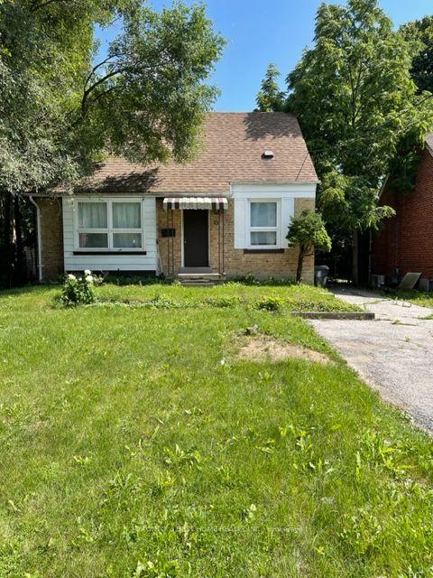 33 Athabaska Ave, House detached with 3 bedrooms, 3 bathrooms and 4 parking in Toronto ON | Image 7