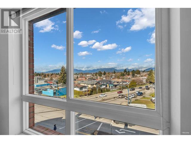 ph10 - 5438 Rupert Street, Condo with 2 bedrooms, 2 bathrooms and 1 parking in Vancouver BC | Image 7