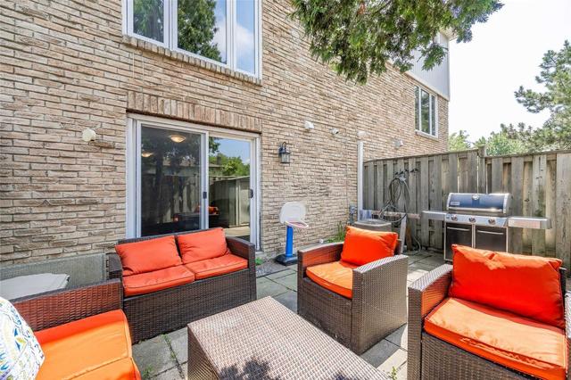 35 - 341 Wilson Dr, Townhouse with 3 bedrooms, 2 bathrooms and 2 parking in Milton ON | Image 31