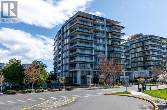 401 - 379 Tyee Rd, Condo with 2 bedrooms, 2 bathrooms and 2 parking in Victoria BC | Image 1