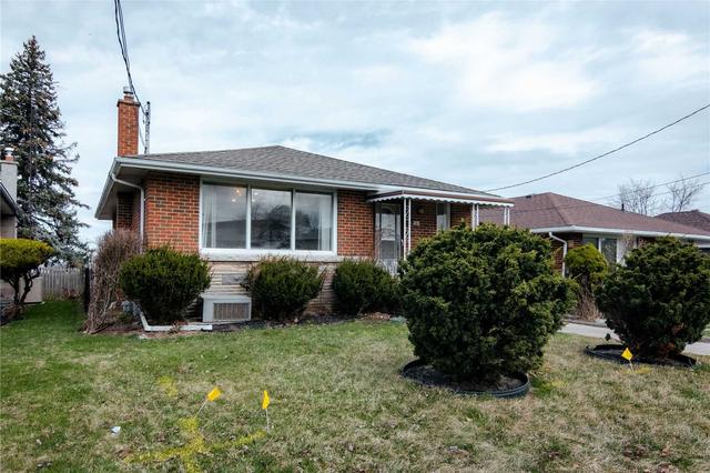 112 Townline Rd W, House detached with 3 bedrooms, 2 bathrooms and 5 parking in St. Catharines ON | Image 12
